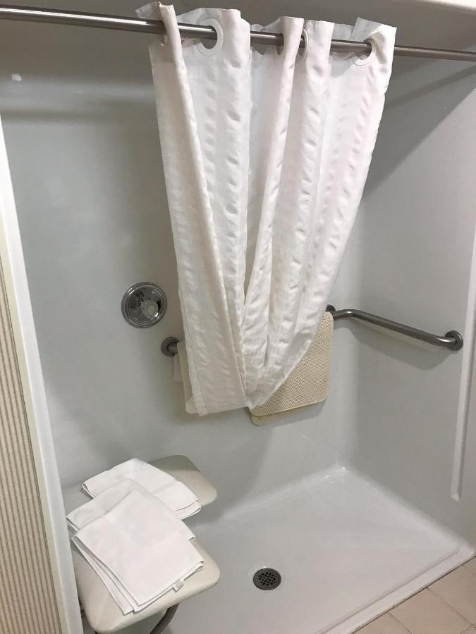 Country Inn & Suites By Radisson, Freeport, Il Dış mekan fotoğraf